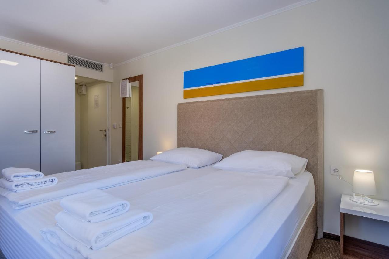 Hotel Vila Conte Veli Losinj Luaran gambar