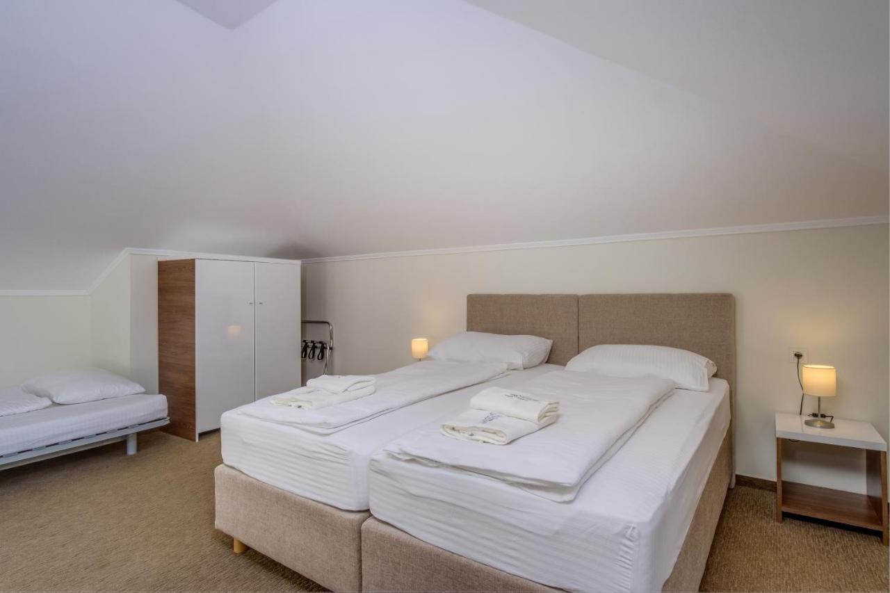 Hotel Vila Conte Veli Losinj Luaran gambar