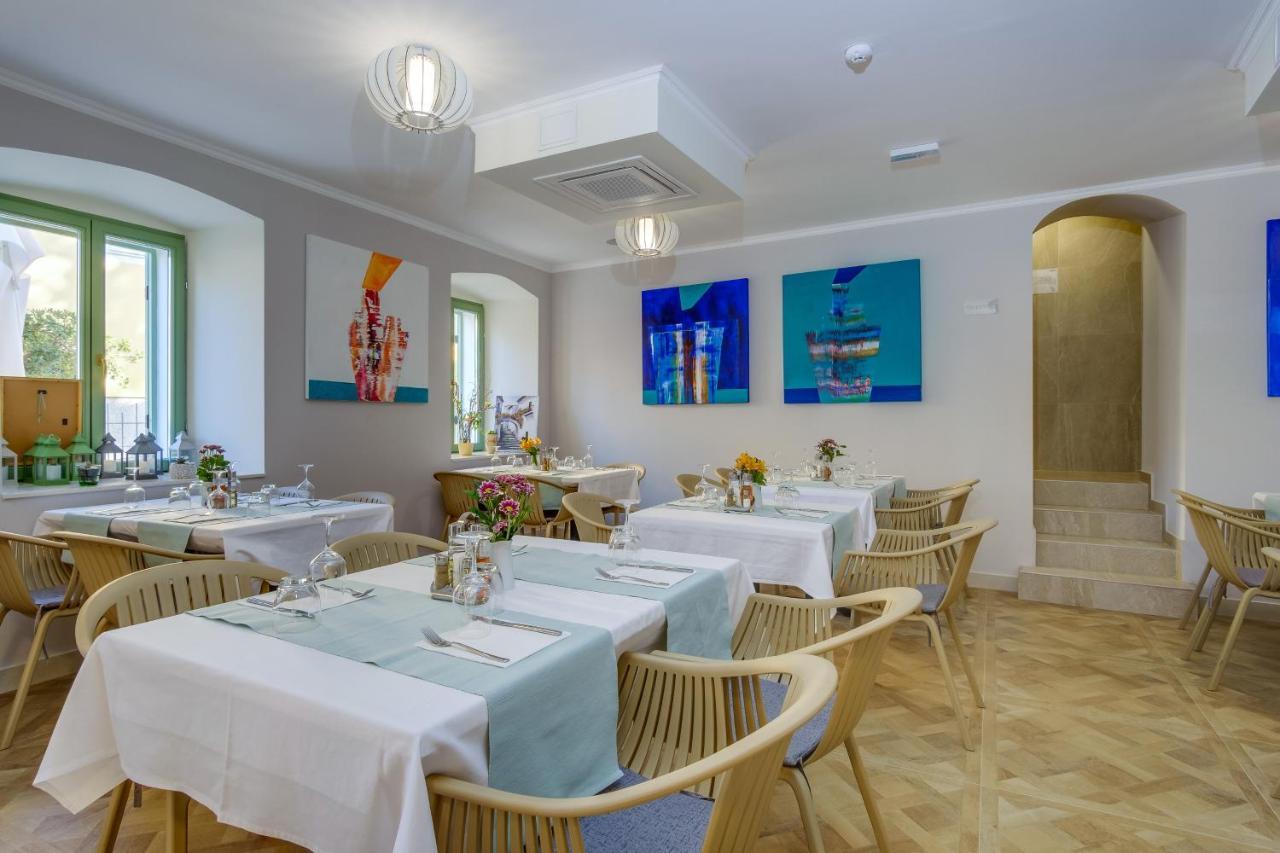 Hotel Vila Conte Veli Losinj Luaran gambar